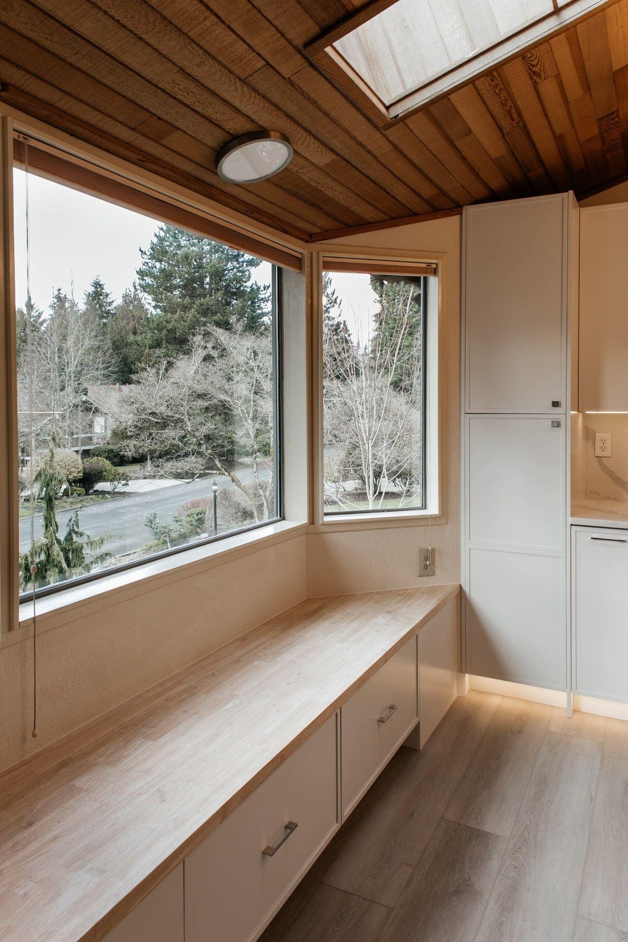 3riyuoO9lQ51oG_mZC1npQ (1)