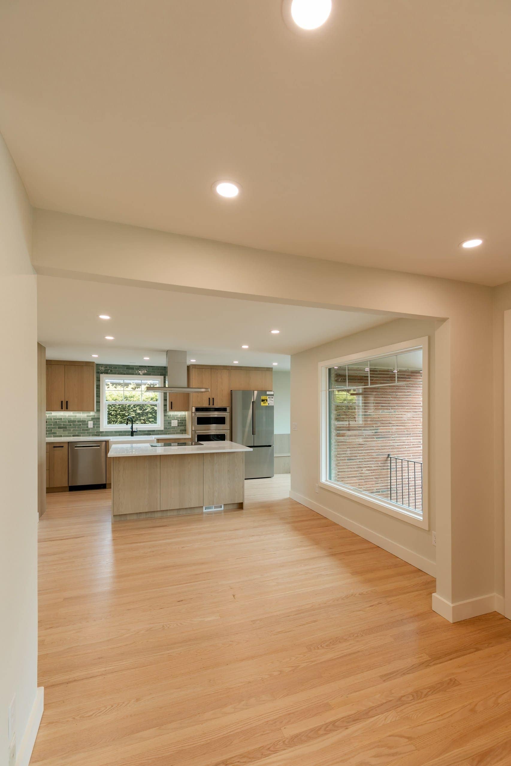 _ek8U7Qc31ALlri3f3_58w