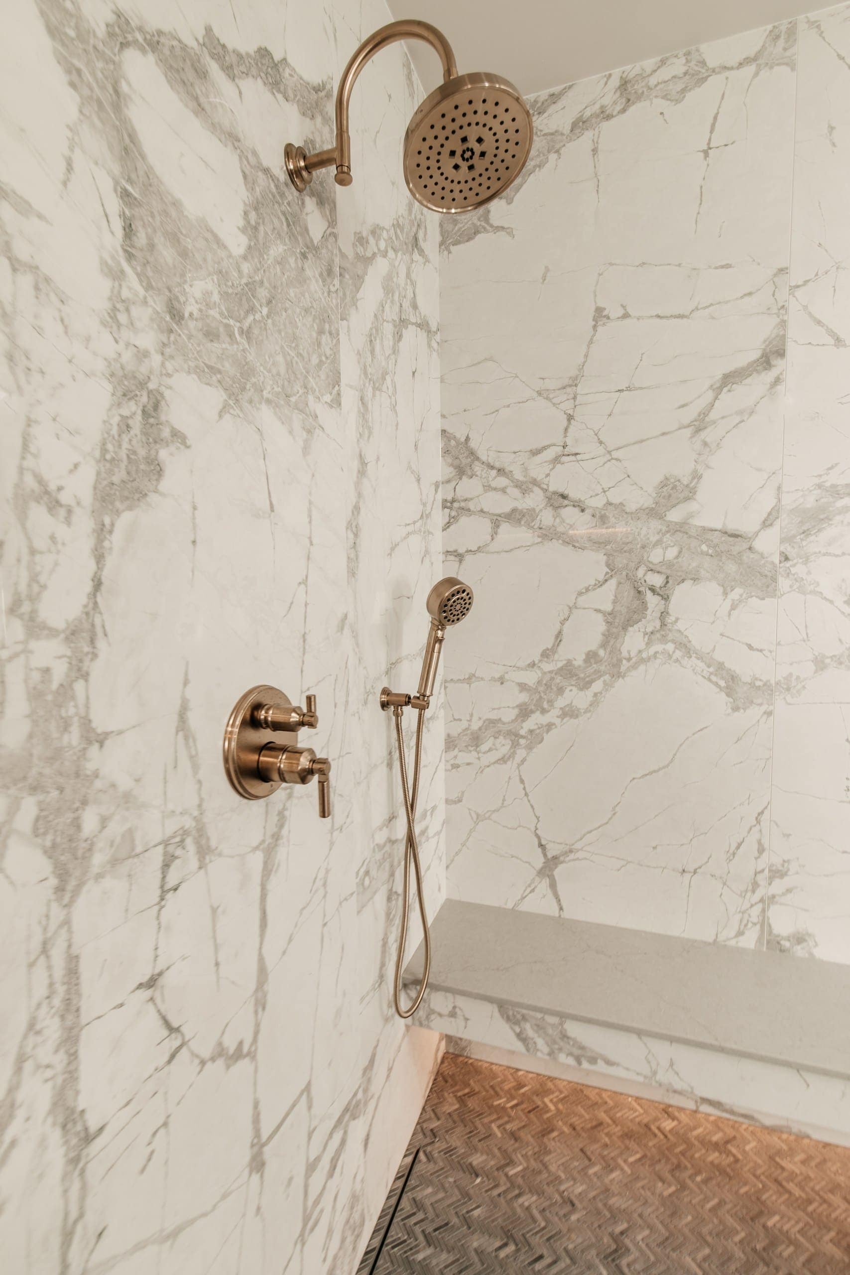 DElHJ5e49KCSqhHR2oeYBQ