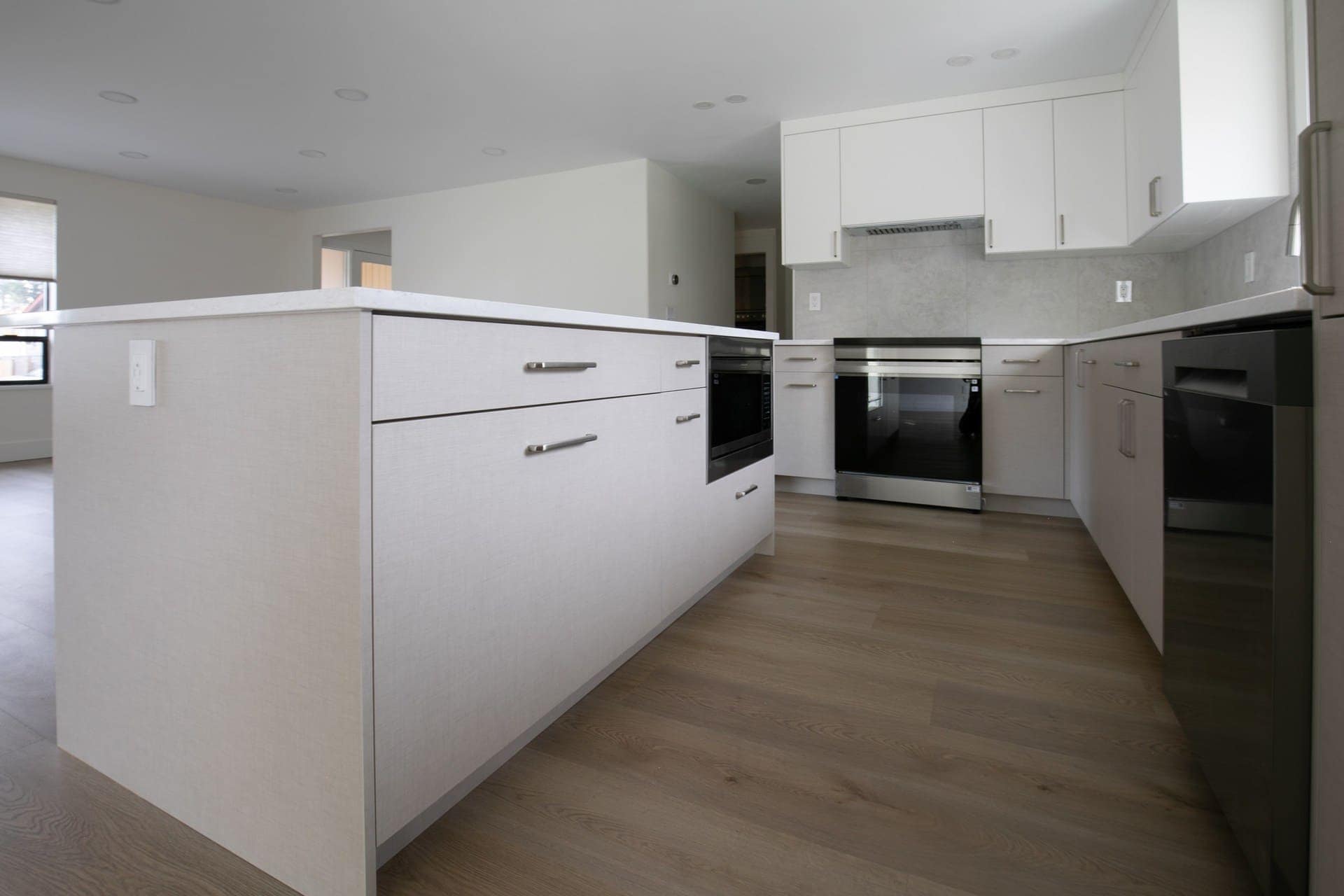 J9hL17anP0V7seEUU-jk8w