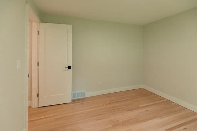 oxSv73_bl6my-s4obgyxNA (2)