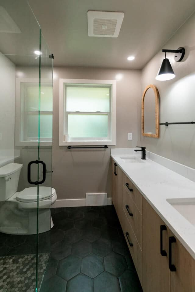 F5N-K60Tyf_B1GHvNS0GsA (2)