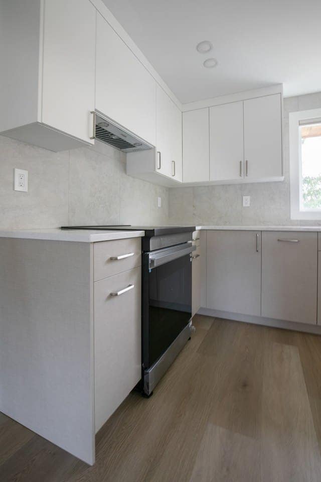 tcCR00Yp4ti7e6XFTrF2MQ (2)